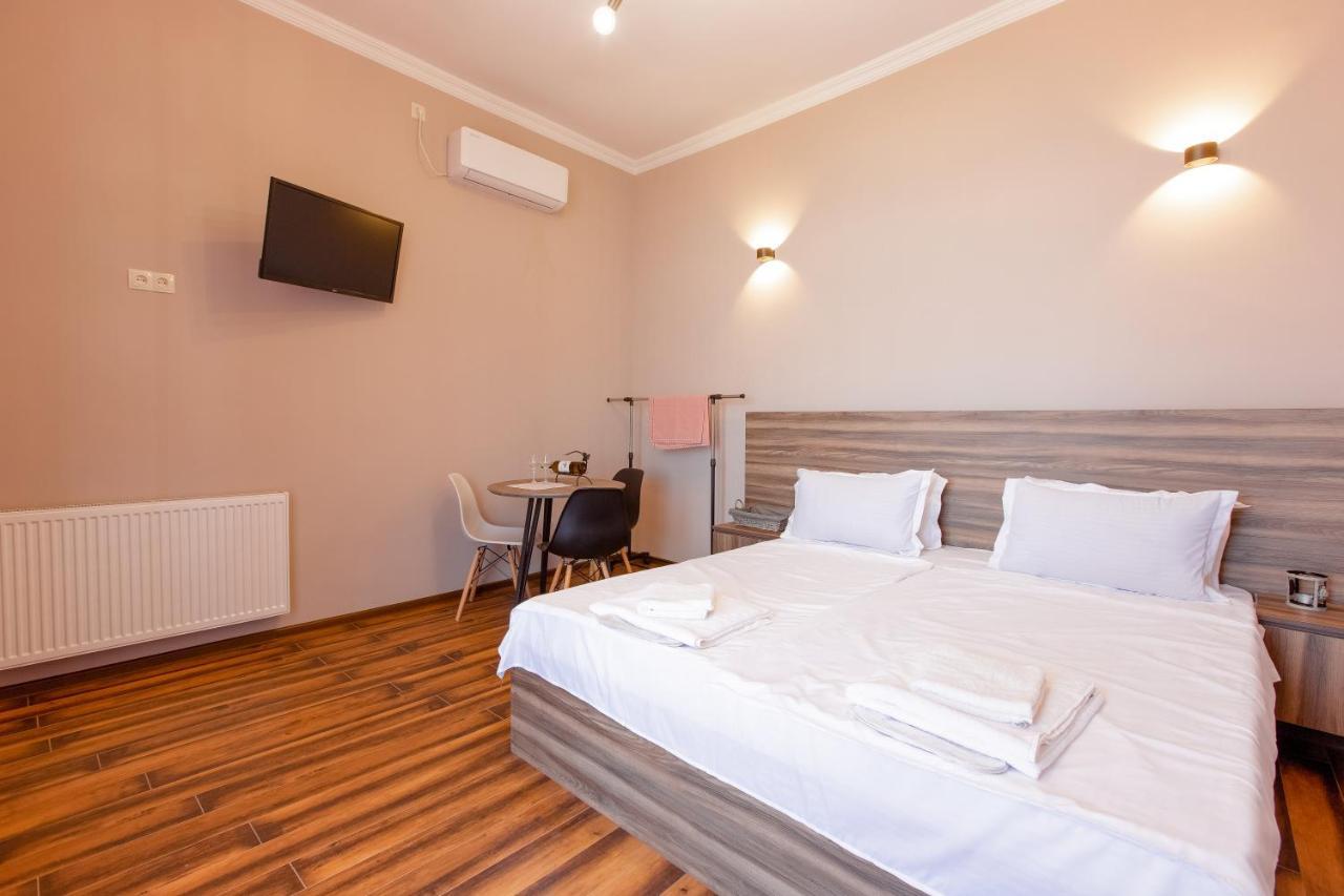 4 Rooms Sighnaghi Bagian luar foto