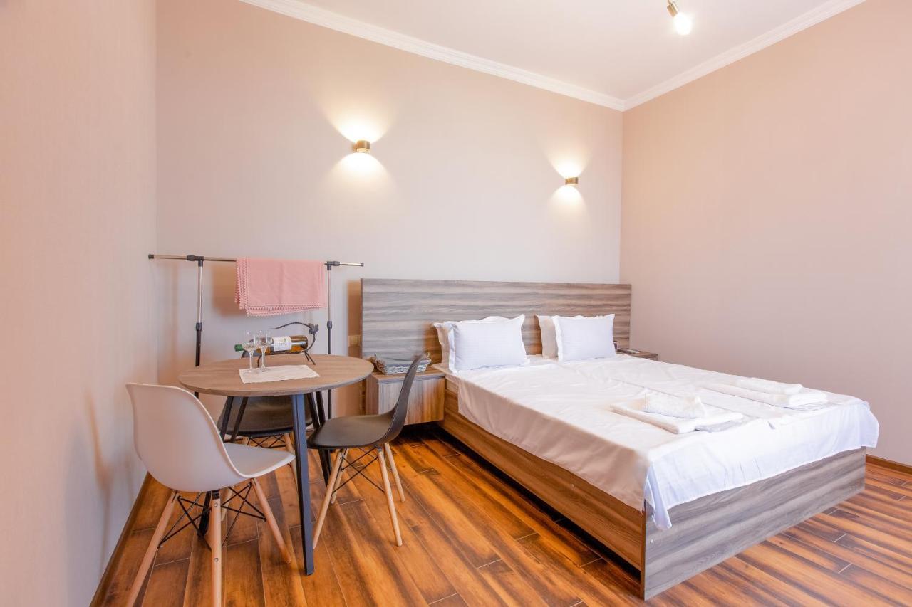 4 Rooms Sighnaghi Bagian luar foto