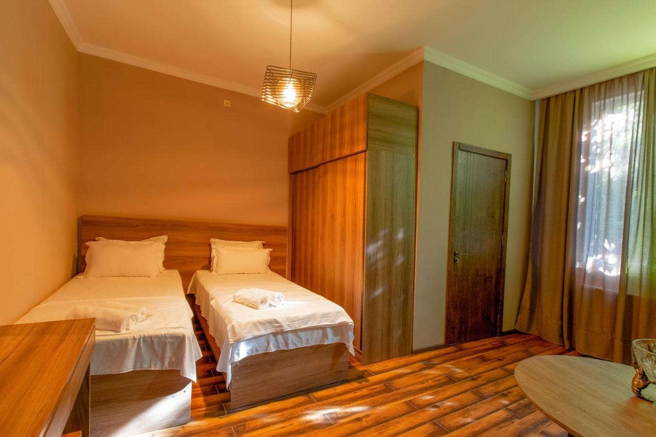 4 Rooms Sighnaghi Bagian luar foto